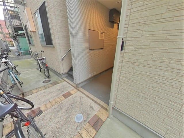 Room image 11