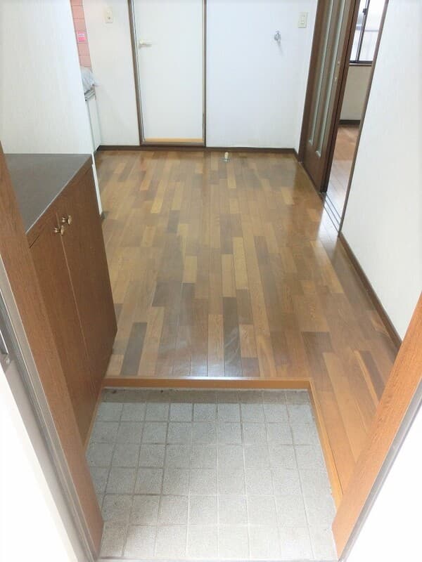 Room image 8