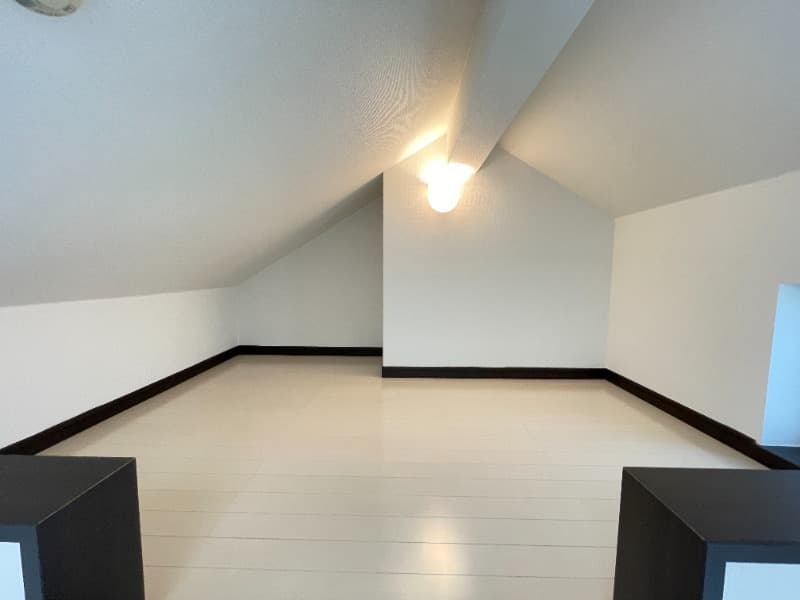 Room image 15