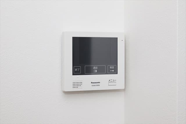 Room image 12