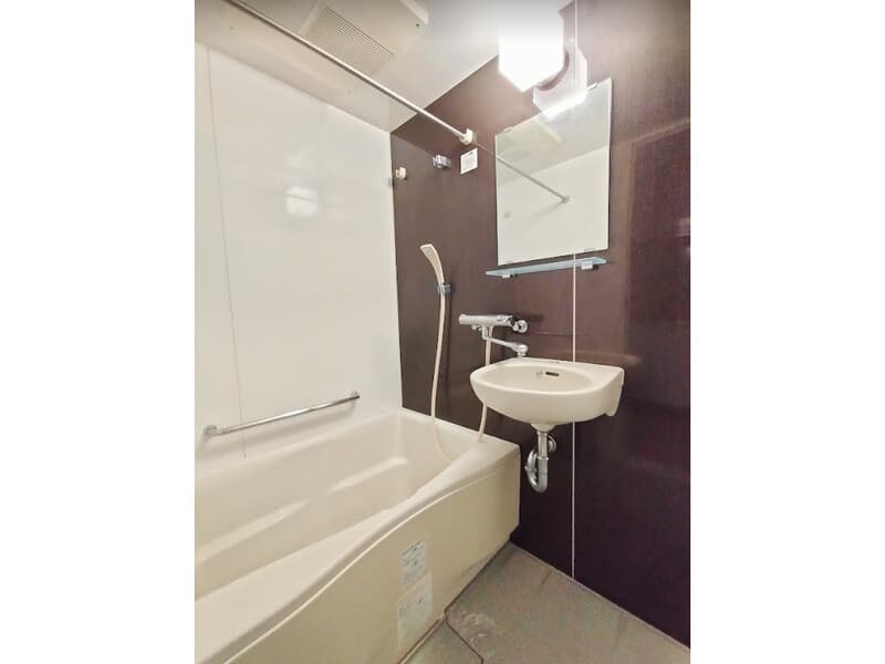 Room image 11