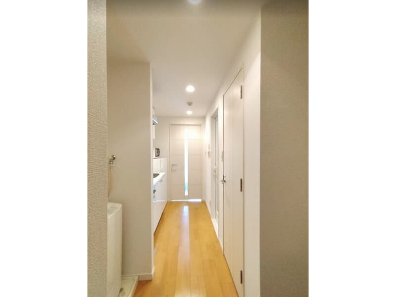 Room image 15