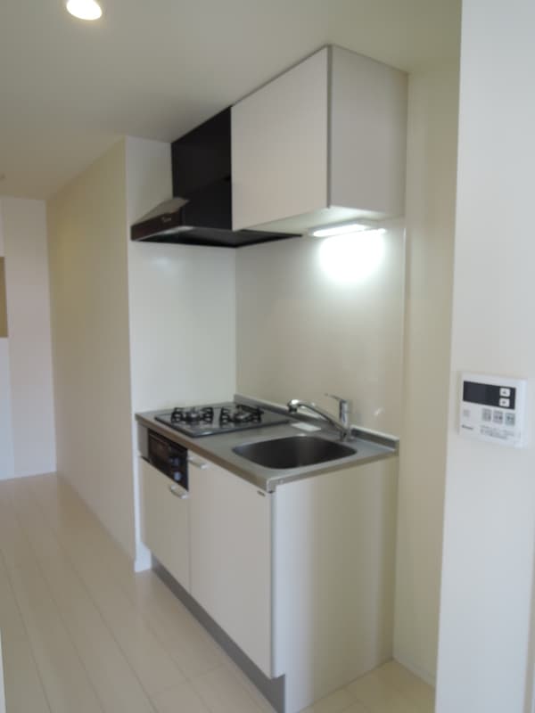 Room image 12