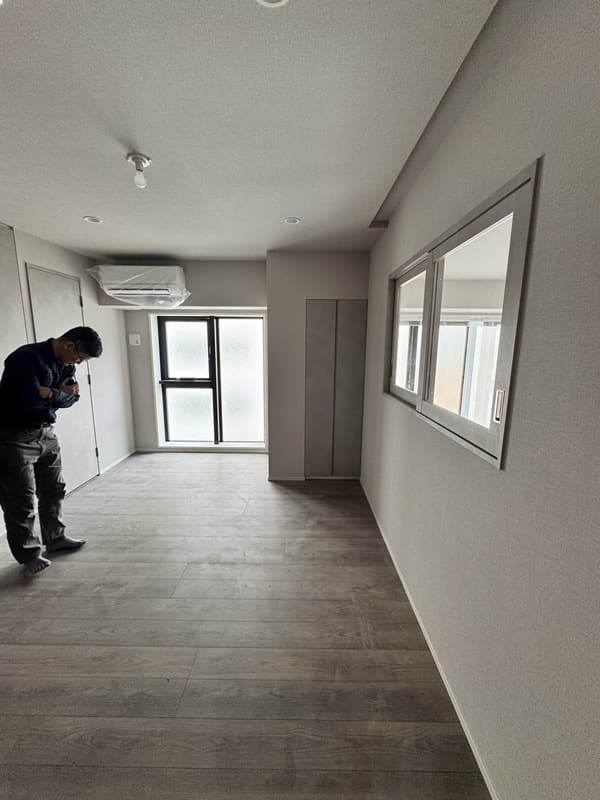 Room image 8
