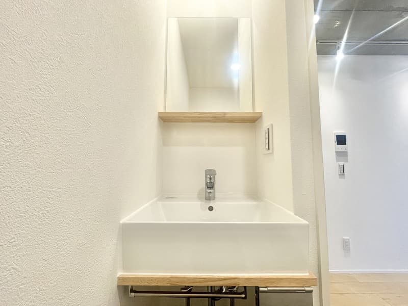 Room image 11