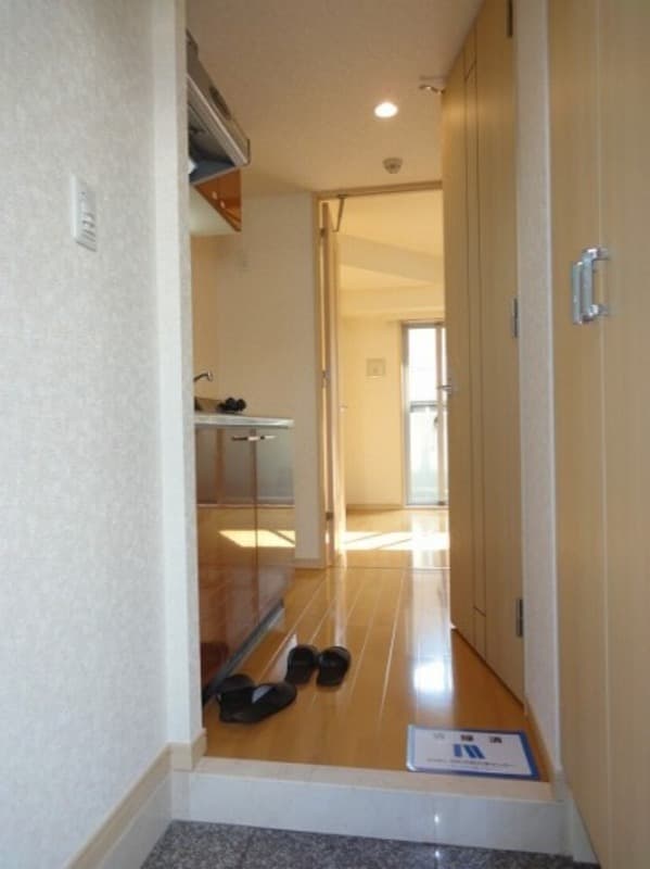 Room image 10