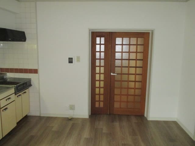 Room image 13