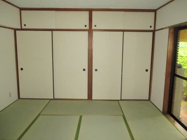 Room image 16