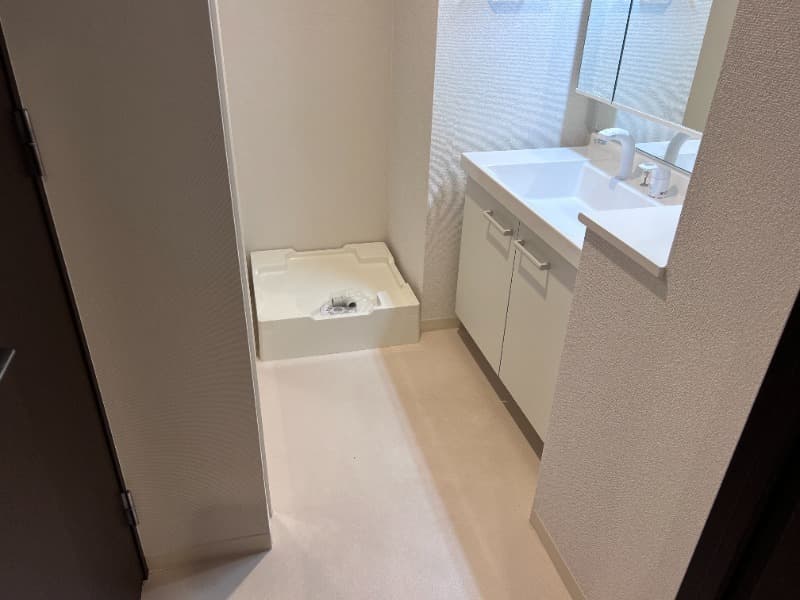 Room image 15