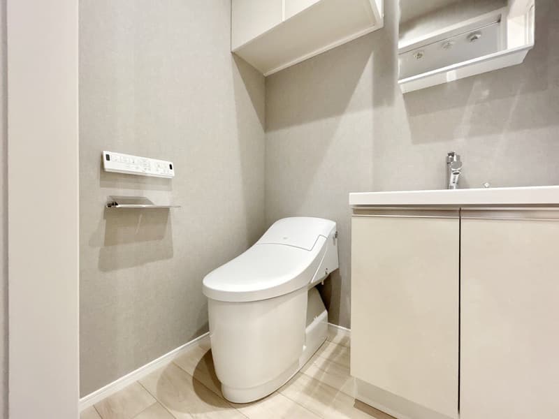 Room image 8