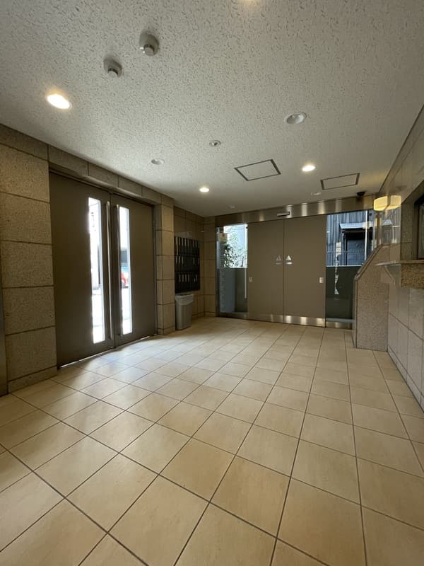 Room image 15