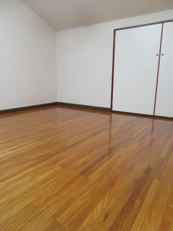 Room image 14