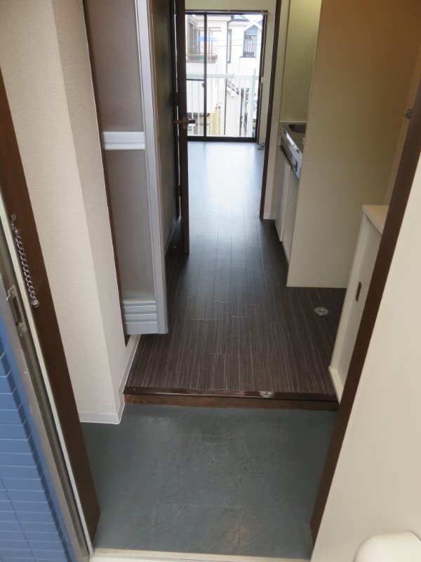Room image 8