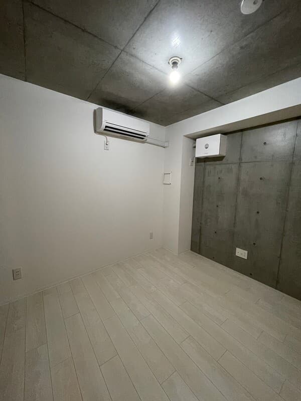 Room image 9