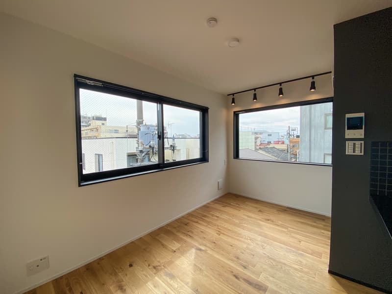 Room image 9