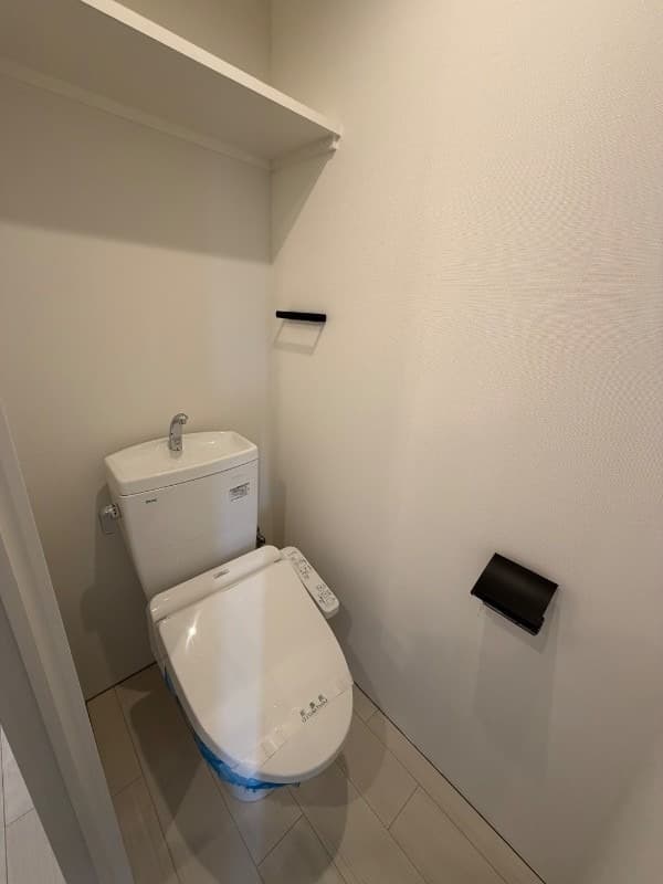Room image 11