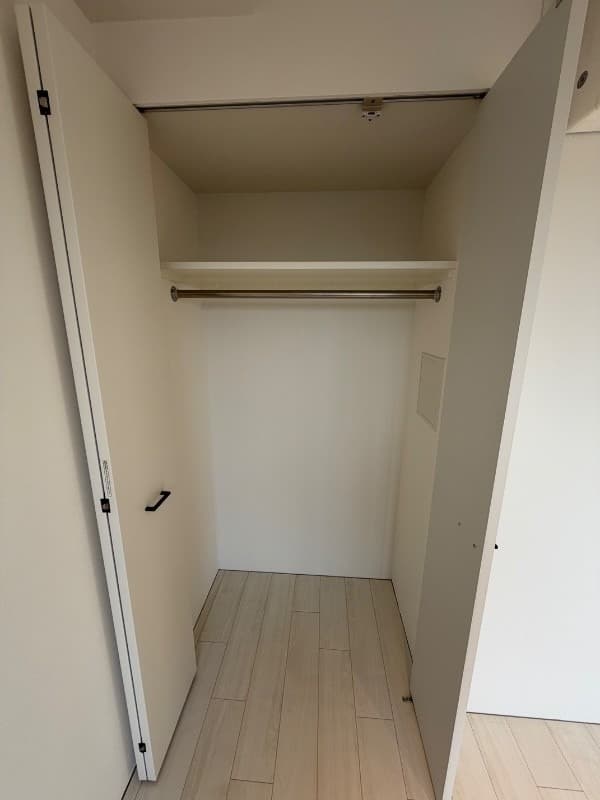 Room image 13