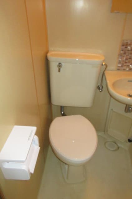 Room image 9