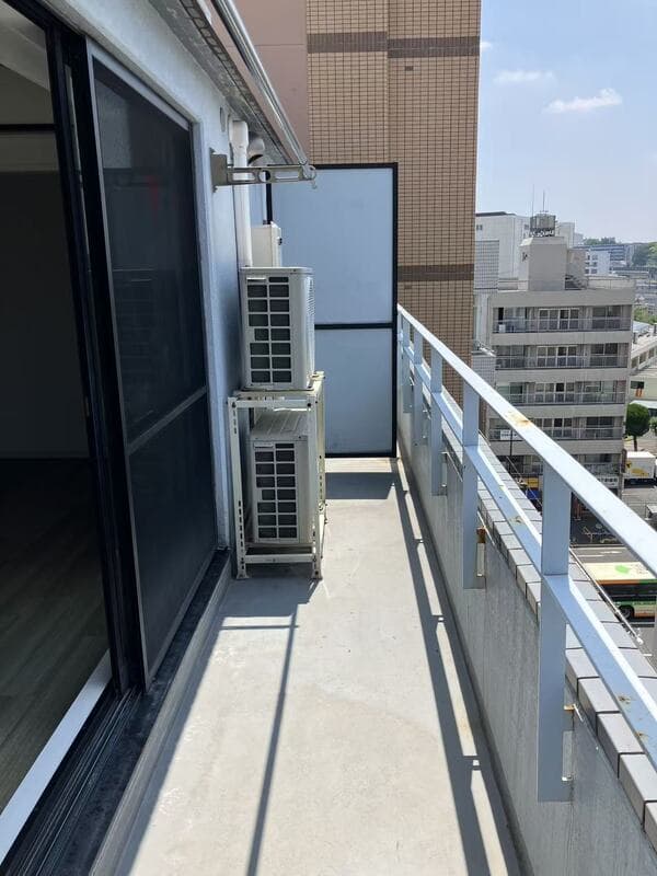 Room image 11