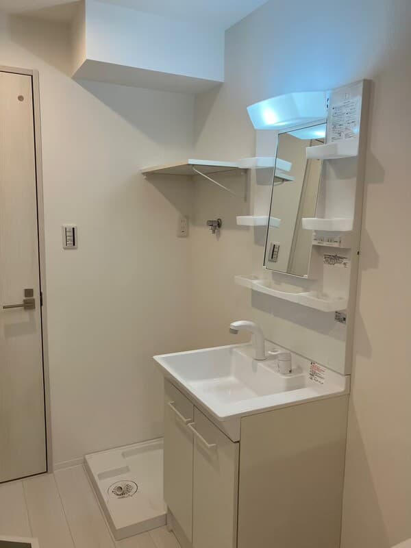 Room image 12