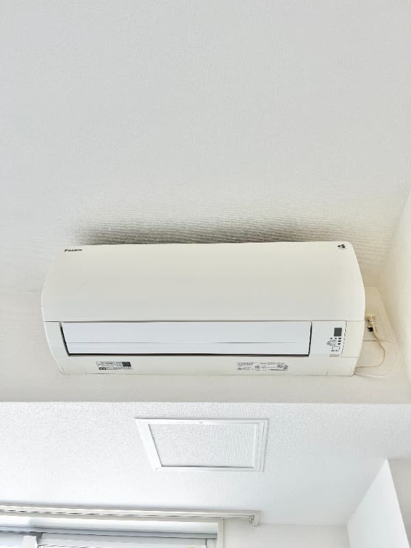 Room image 12