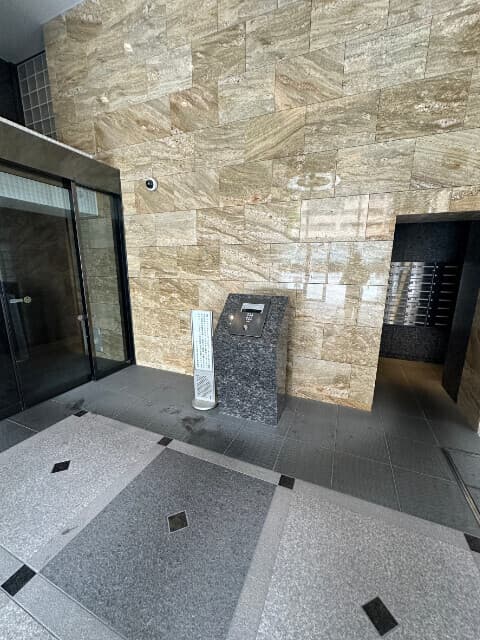 Room image 13