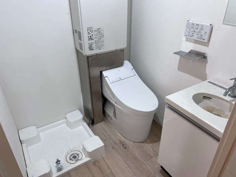 Room image 15