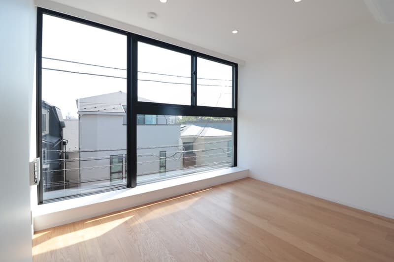Room image 11