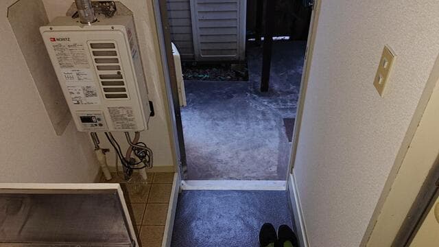 Room image 8