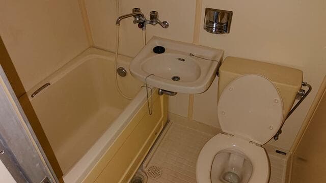 Room image 9