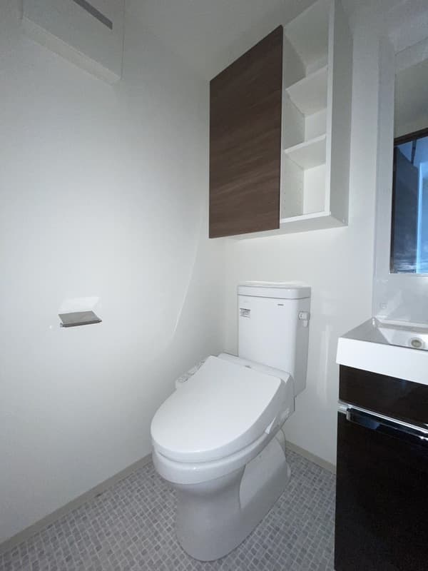 Room image 9