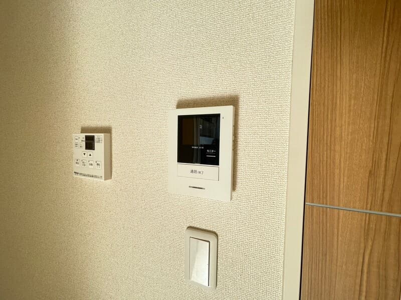 Room image 11