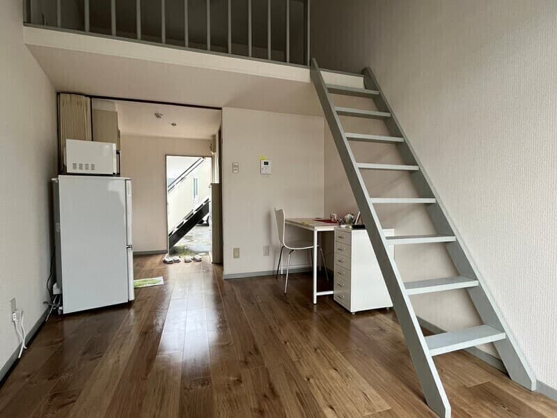 Room image 16