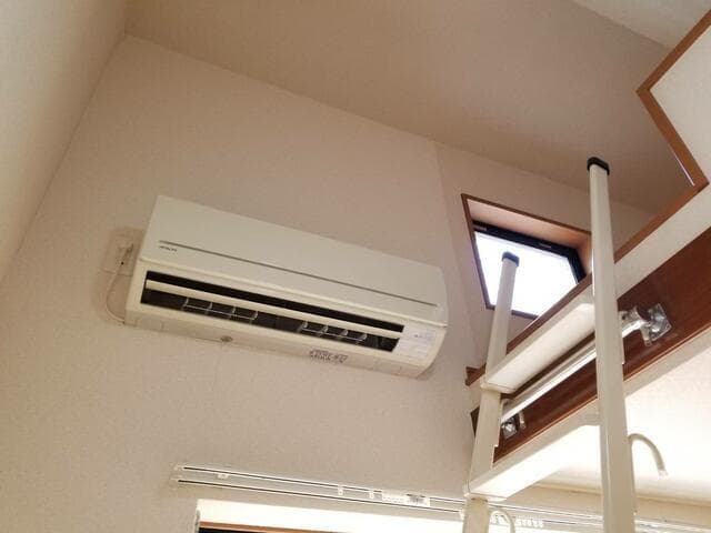 Room image 9