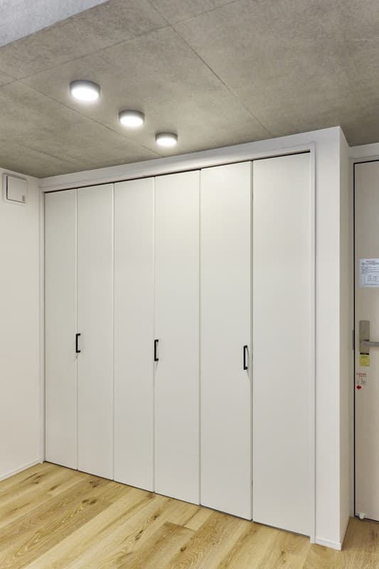 Room image 15