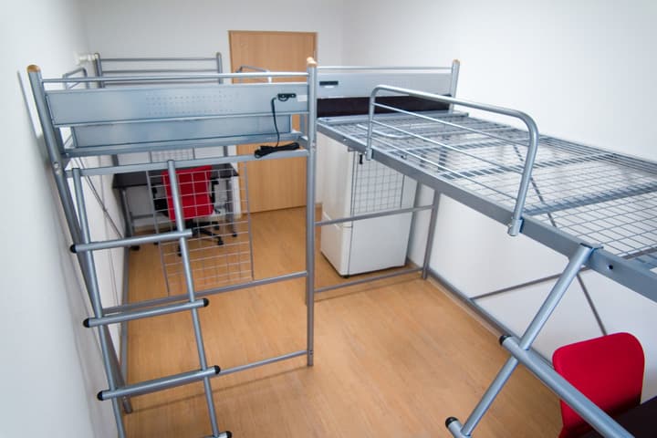 Room image 10