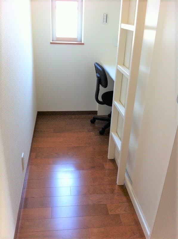 Room image 8