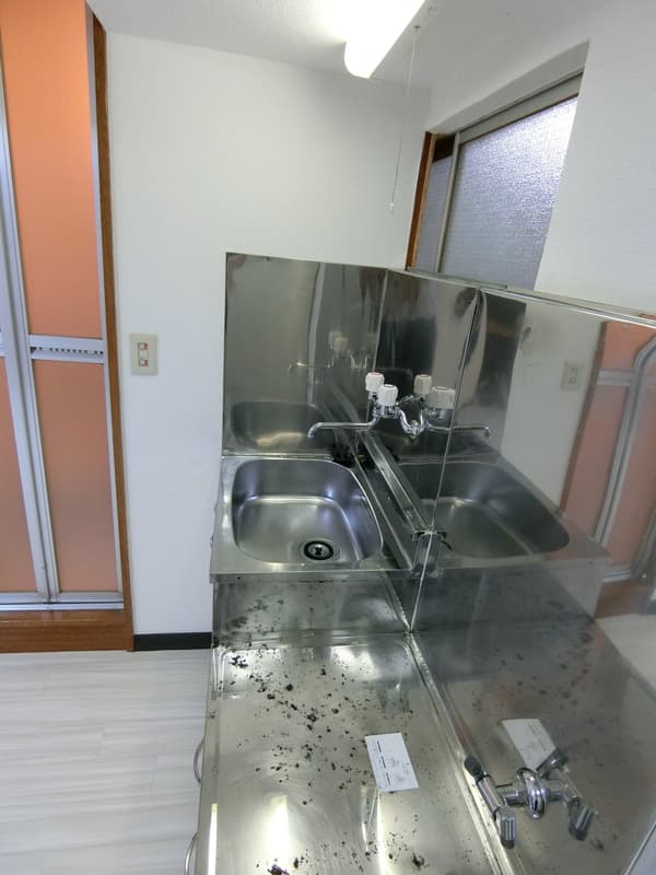Room image 12