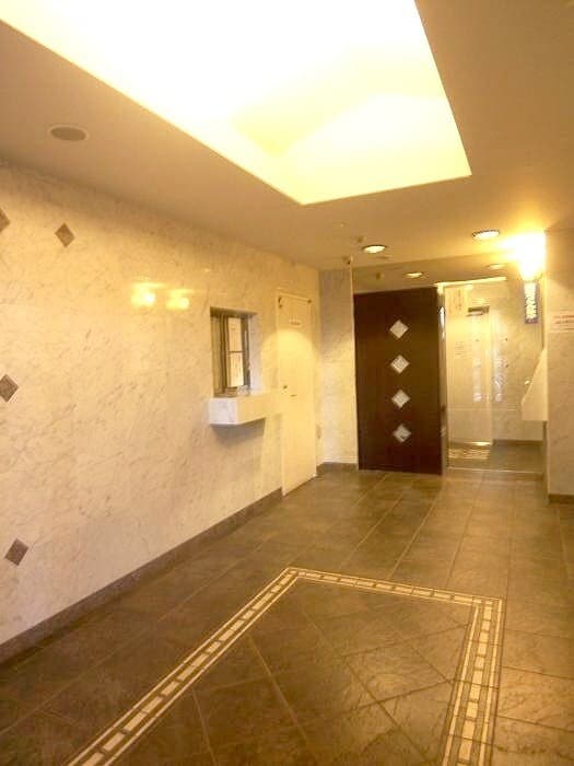 Room image 12