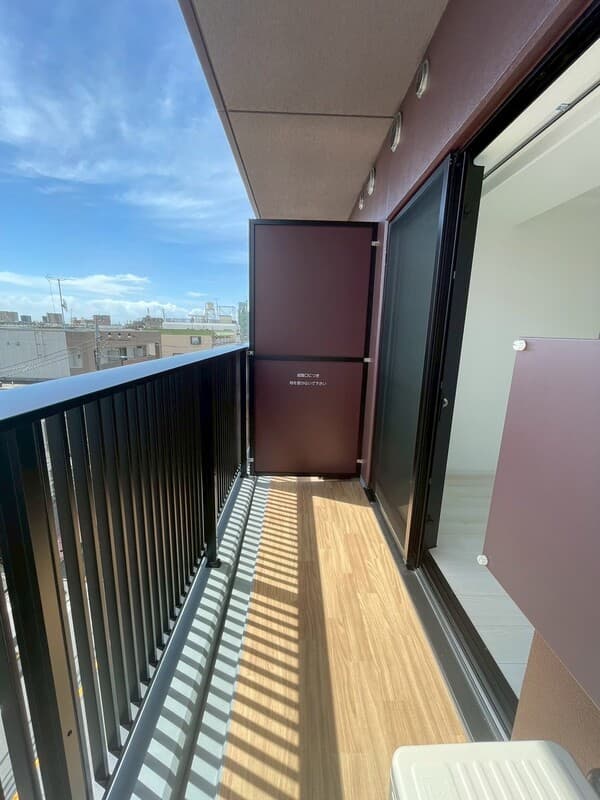 Room image 10