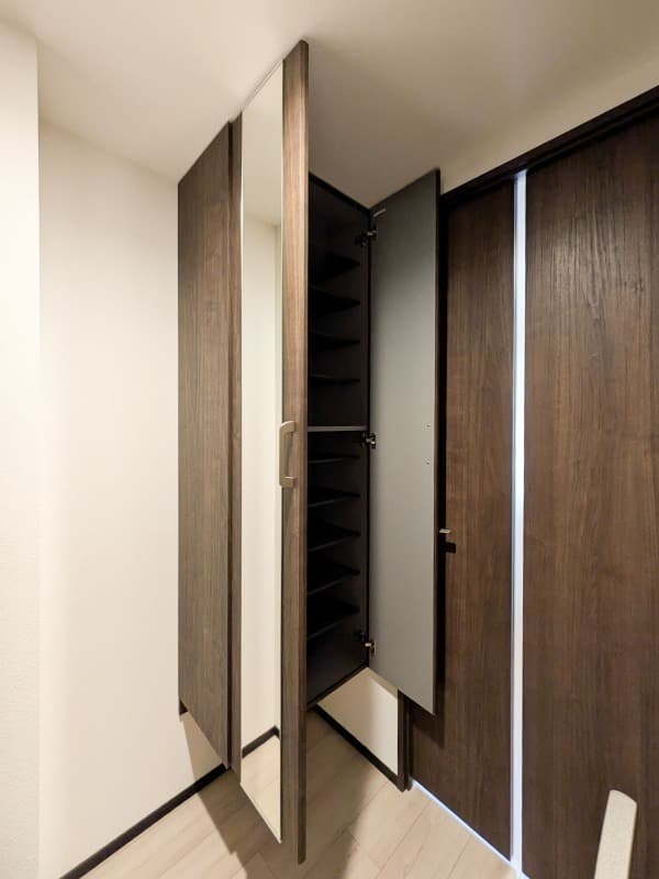 Room image 11