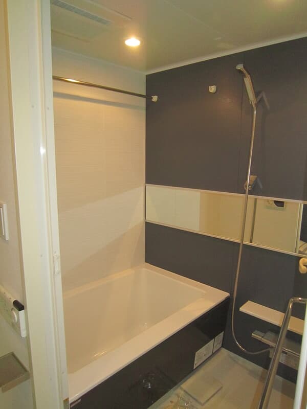 Room image 12