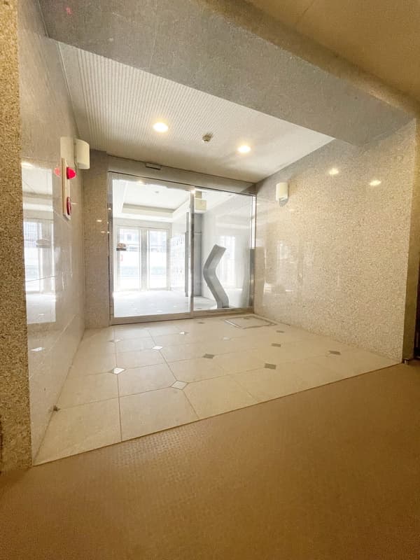 Room image 12