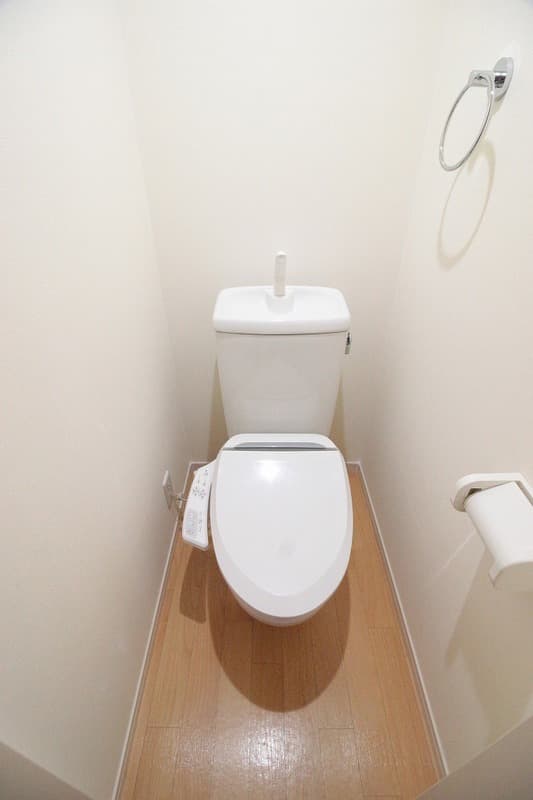 Room image 8