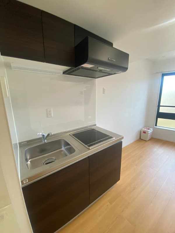 Room image 8