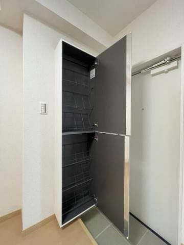 Room image 14