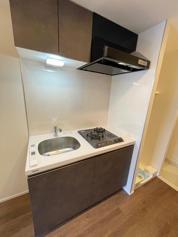 Room image 8