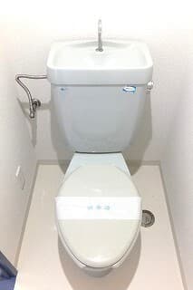 Room image 10