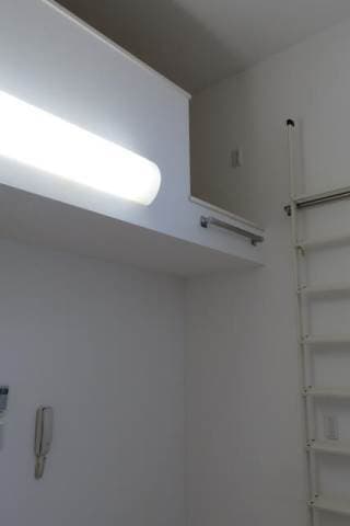 Room image 13