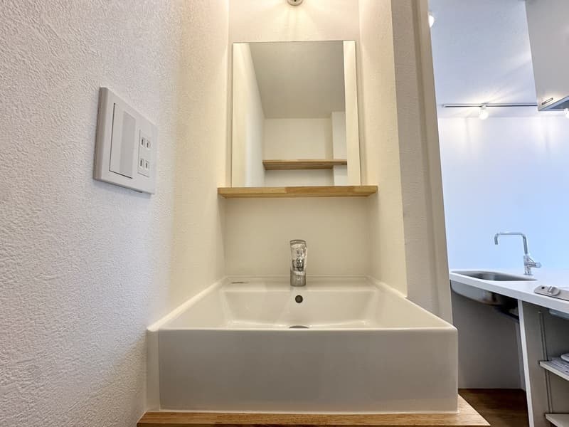 Room image 10
